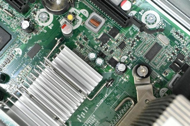 都市の新常識配達ロボットが切り拓く未来の食事体験と社会変革